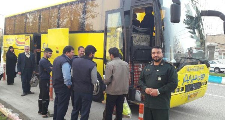 اعزام خانواده های بسیجی اسلام آبادغرب به اردوی راهیان نور+عکس