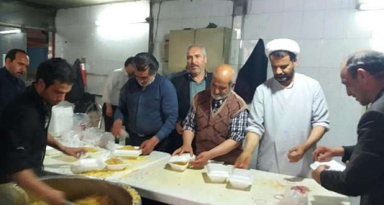 معتکف شدن 700 نفر در 8 مسجد اسلام آبادغرب