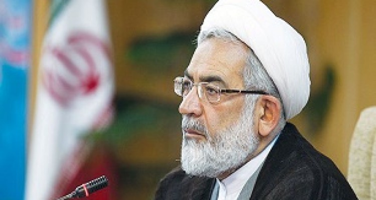 منتظری گفت: نگرانی ها و دغدغه ها پیرامون پخش زنده مناظره ها همچنان هست اما برای آن راهکارهایی پیش بینی شده است که در اجرا مسائل لازم را برای کانديداها مطرح می کنیم.