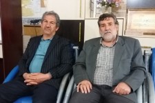 بخاطر عدم درآمد مردم و رکود بازار نصف اصناف ما تعطیل و بیکار شده اند/مدیری که ماهی 250 میلیون تومان حقوق نجومی بگیرد دیگر به فکر کارگر و مردم نیست