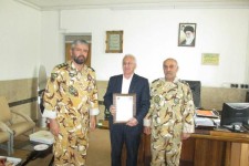 دیدار فرمانده تیپ 181 ارتش با مدیر آموزش و پرورش اسلام آبادغرب+عکس