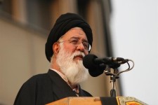 قانون در تمام کشور یکسان است؛اما سرزمین‌های مقدس دارای استثنائات عرفی هستند/ ارتش و نیروی اجرایی ندارم