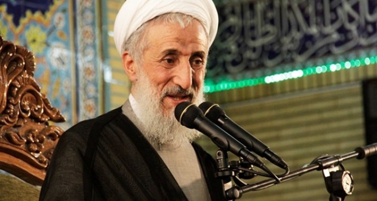 حادثه تروریستی تهران ساخته‌ دنیای استکبار است/هرگز از مقابله با آمریکا عقب نشینی نمی‌کنیم 