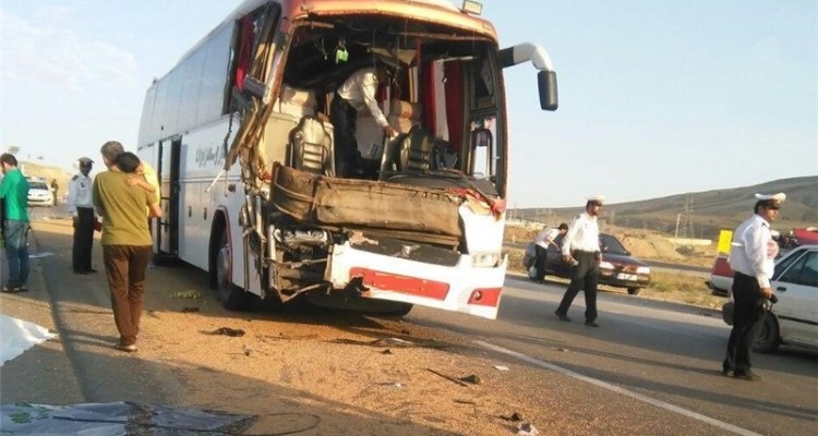 4کشته و5 مصدوم در تصادف رانندگی محور حمیل به ایلام/ عدم آنتن دهی تلفن همراه در این نقطه حادثه خیز
