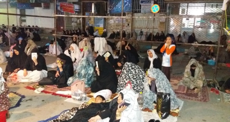 برگزاری مراسم احیای شب قدر در اسلام آبادغرب+تصاویر