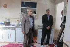 بازدید مسئولین شهرستان از منازل مددجویان کمیته امداد اسلام ابادغرب+تصاویر