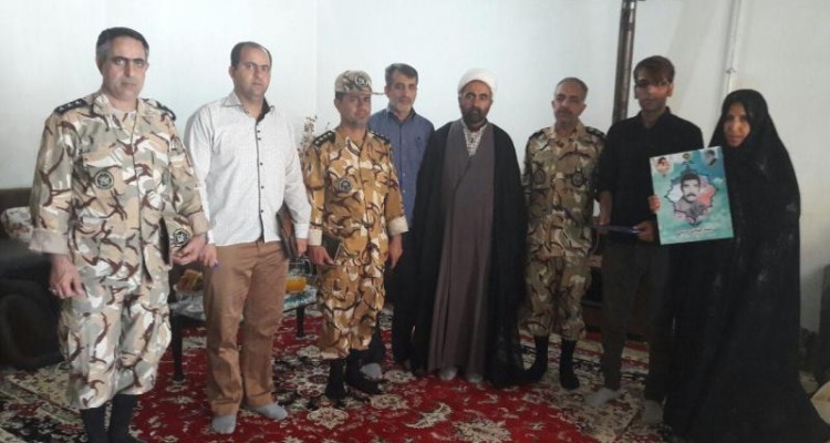 دیدار و سرکشی از خانواده شهدای عقابی و قدیمی در اسلام آبادغرب+تصاویر