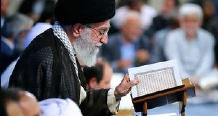 تلاوت سوره همزه توسط رهبر انقلاب