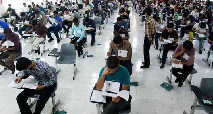 آغاز کنکور سراسری 95 با رقابت داوطلبان ریاضی،فنی و علوم انسانی 