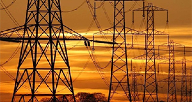 مدیرعامل توانیر: اگر مصرف برق کاهش پیدا نکند، آن را قطع می‌کنیم! + صوت 