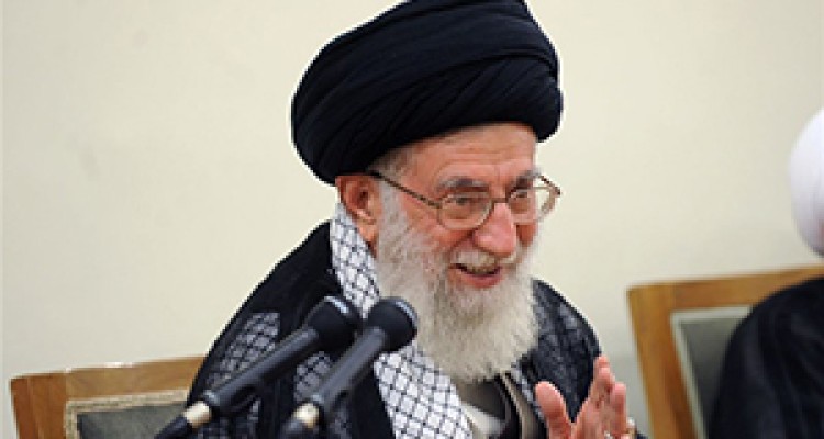 مزاح رهبر انقلاب با شعرهایی که در محضر ایشان خوانده شد + فیلم 