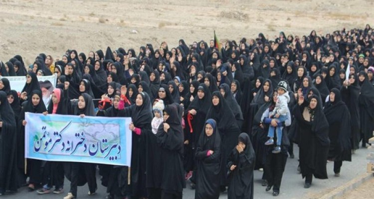 راهپیمایی اربعین بزرگترین تظاهرات صلح در جهان است/ با زیارت اربعین به هیچ برجامی برای ایجاد امنیت در منطقه نیاز نداریم