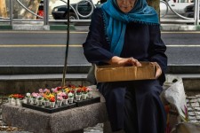 روند صعودی بیکاری در جامعه زنان/ دستمزد حداقلی عاملی مؤثر در کاهش مشارکت اقتصادی زنان 