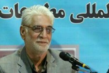 اگر مدیریت استان به عملکرد خودش اعتماد داشت جلساتش را از رسانه ها پنهان نمی کرد/ پروژه راه آهن یک کاریکاتور مزخرف شده است