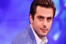 واکنش علی ضیا به انتشار عکس‌های جنجالی آزاده نامداری + فیلم 