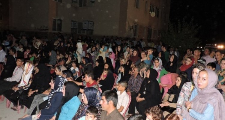 جُنگ شادی و نمایشگاه آثار هنرمندان در اسلام آبادغرب+تصاویر