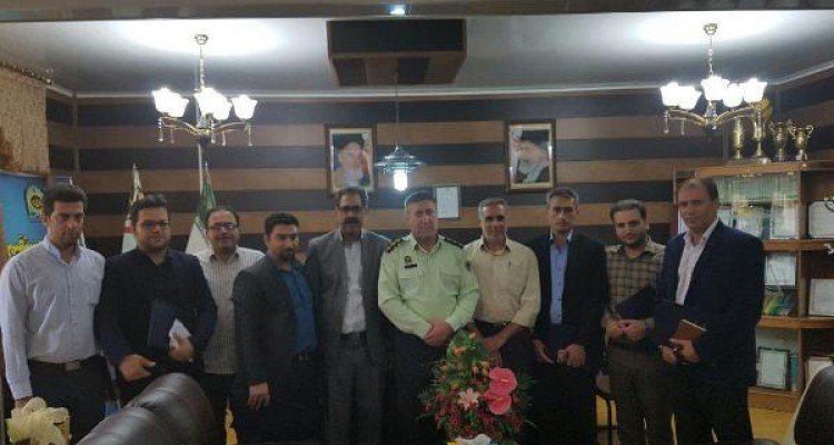 تجلیل فرمانده انتظامی اسلام آبادغرب از خبرنگاران شهرستان+تصاویر