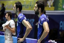 تیم والیبال ایران با ترکیب جوان قطر را برد/جشن صعود ۶ هزار نفری