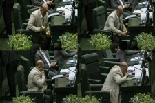 میوه خوردم تا به ناکارآمدی دولت اعتراض کنم/ سیب و هلو هم داشتم اما عکاسان فقط گلابی ها را دیدند