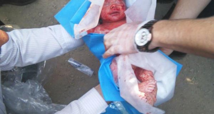 جزئیات پیدا شدن یک نوزاد در رودخانه ی اسلام آبادغرب/ پلیس در پی روشن شدن هویت نوزاد+عکس