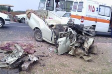 سالانه ۱۶ هزار نفر در حوادث جاده‌ای کشته می‌شوند/ مسئولان چاره‌ای بیاندیشند