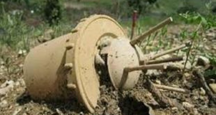 انفجار یک گلوله باقی مانده از دفاع مقدس موجب حریق شد