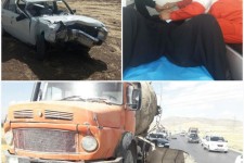 برخورد پیکان با کامیون در سه راهی ملاوی اسلام آبادغرب+تصاویر