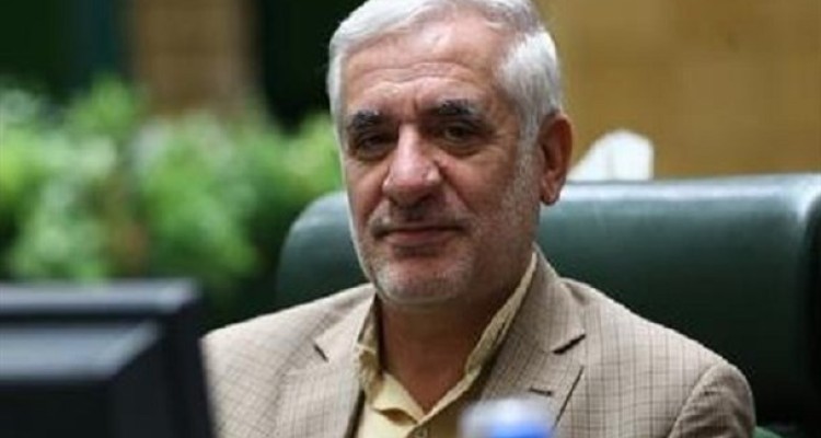 کسانی که فکر می‌کنند اروپا بین ایران و آمریکا، ایران را انتخاب می‌کند، سخت در اشتباه هستند/ خیلی از تحریم‌ها اصلا لغو نشده که ترامپ دوباره بخواهد امضا کند