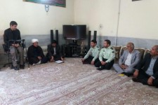 دیدار مسئولین با خانواده معظم شهداء و جانباز 70 درصد در اسلام آبادغرب+تصاویر