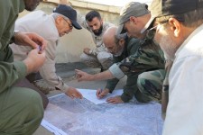 تصاویر جدید از حضور سرلشکر باقری در مناطق عملیاتی سوریه