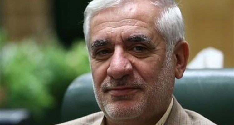 برخی با الهام از بیگانگان مقبره کوروش را محل عقده‌گشایی خود کردند/طواف آرامگاه کوروش با باورهای او در تعارض است 