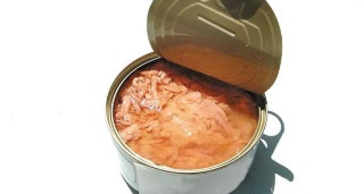 ۷ ماده غذایی که بیشترین خطر مسمومیت را دارند! 