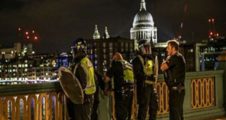 حمله مسلحانه در لندن + فیلم 