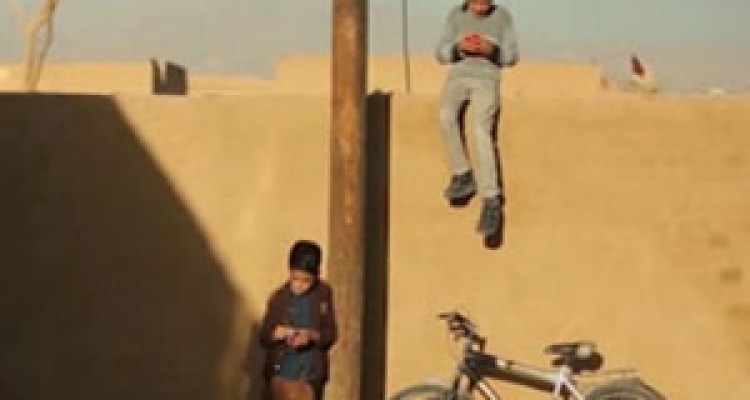 سلامی به خانواده شهدای مدافع حرم + فیلم 