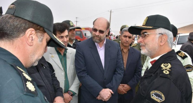 بازديد جانشين فرماندهي ناجا ازمسير تردد زائرين در حوزه شهرستان اسلام آباد غرب