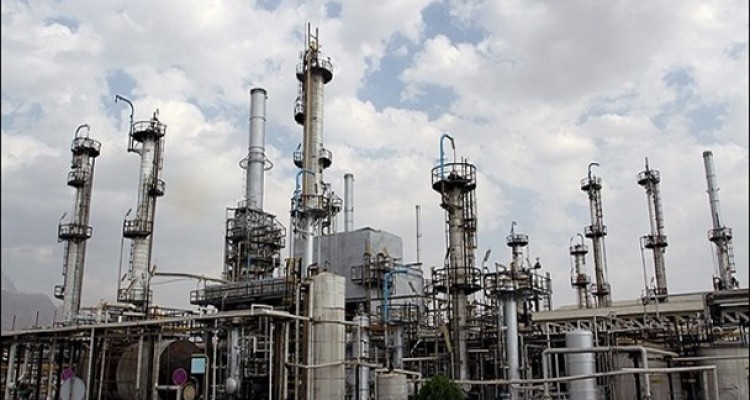 خصوصی‌سازی یا غارت بیت‌المال؟/ با ۲۱ میلیارد تومان صاحب پالایشگاه شوید! +تصاویر