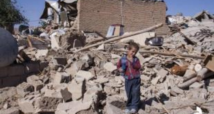 سرپلذهاب از لنز دوربین