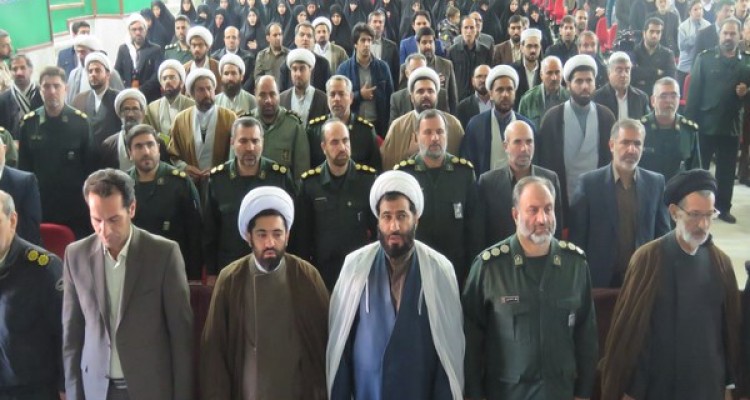 همایش  وحدت در اسلام آبادغرب برگزار شد/استان کرمانشاه نماد وحدت شیعه و سنی