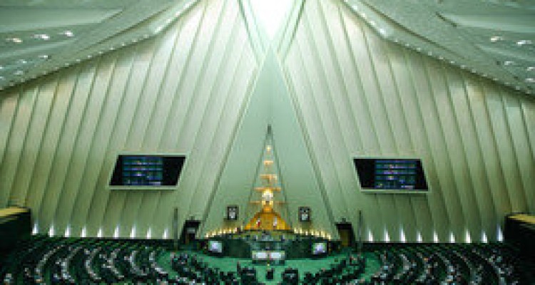 چرا بانک‌های کرمانشاه برای اعطای تسهیلات زلزله زدگان سختگیری می‌کنند؟