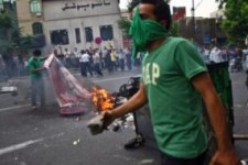 رمز گشایی از فتنه88/ مدیریت اقناعی رهبر ناجی کشور است