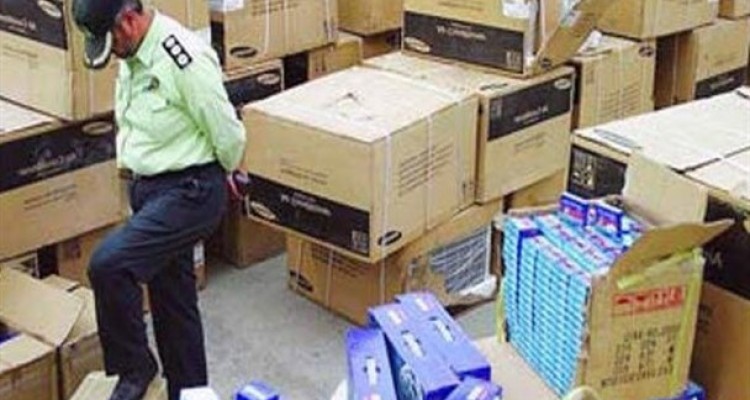 تصمیم عجیب مجلس برای درآمدزایی دولت/ قاچاق فروشی رسمیت می‌یابد؟!