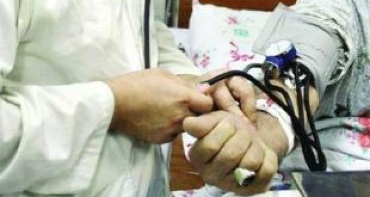 رکوردهای عجیب ویزیت گروهی بیماران توسط اطبا/ طبابت با سرعت نور