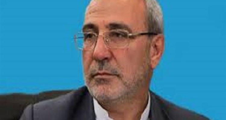 پشت پرده فرار به جلو دوگروه از نمایندگان مجلس/ مخالفت برخی نمایندگان با دولت برای رهایی از انتقادات مردم است/ دولت هزینه حذف یارانه‌ها را به گردن مجلس انداخت