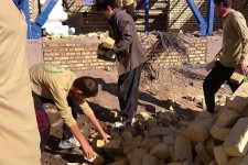 فعالیت عمرانی گروه جهادی حضرت ابوالفضل (ع) در کمک به بازسازی خانه های زلزله زده شهرستان اسلام آباد غرب