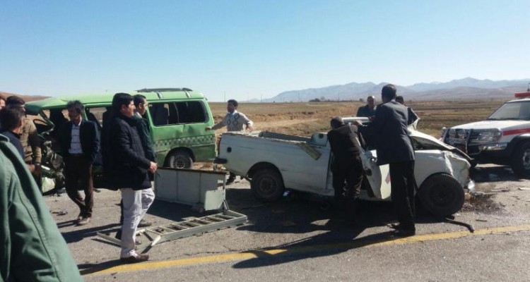 حادثه رانندگی در محور حمیل به ایلام ۱۵ کشته  و مصدوم برجای گذاشت+تصاویر