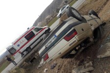 واژگونی پژو ۴۰۵ در محور اسلام آبادغرب-دالاهو 2مصدوم برجای گذاشت+عکس