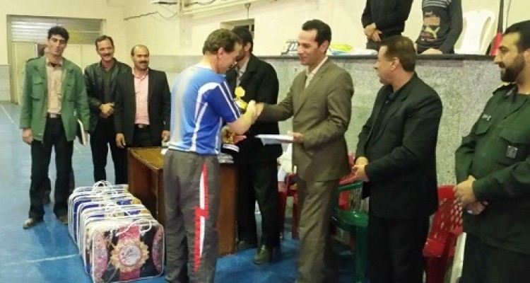 برگزاری مسابقات والیبال قهرمانی جام شهدا به مناسبت دهه فجر در اسلام آبادغرب+تصاویر