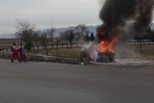 آتش‌سوزی پیکان در اسلام‌آباد غرب+تصاویر