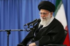 شیعه و سنی در جمهوری اسلامی در دشوارترین میدان‌ها کنار یکدیگرند