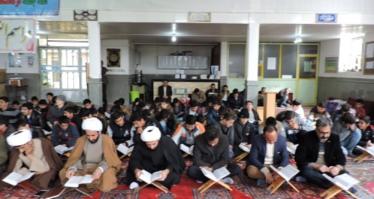  برگزاری محفل انس با قرآن کریم درحمیل+تصاویر